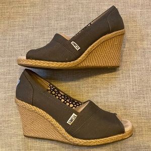 TOMS Wedge shoe